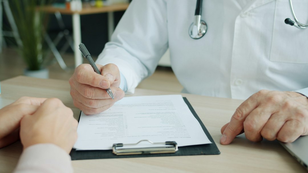 Consulta de salud sobre VPH y verrugas genitales: qué tratamientos existen